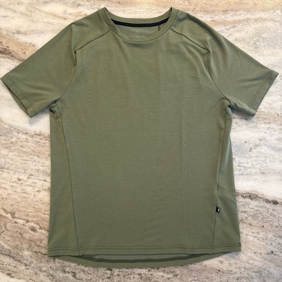 On Running Other - NWOT On Cloud Focus-T Running Tee T-Shirt Swiss Men’s Small (S) Taiga Green $70